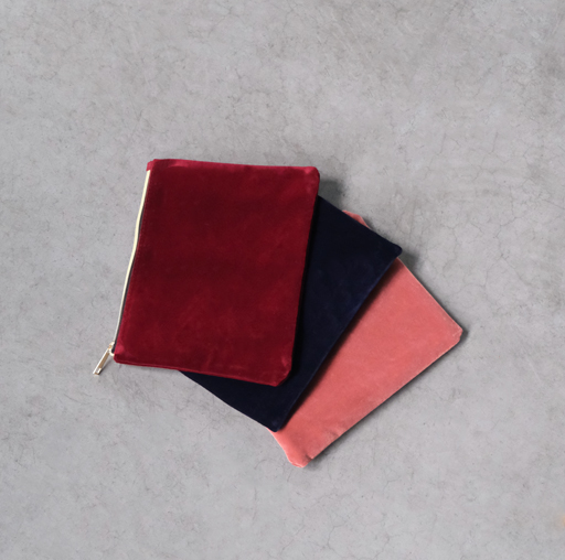 Velvet make-up pouch - 22,5x17,5Hcm 